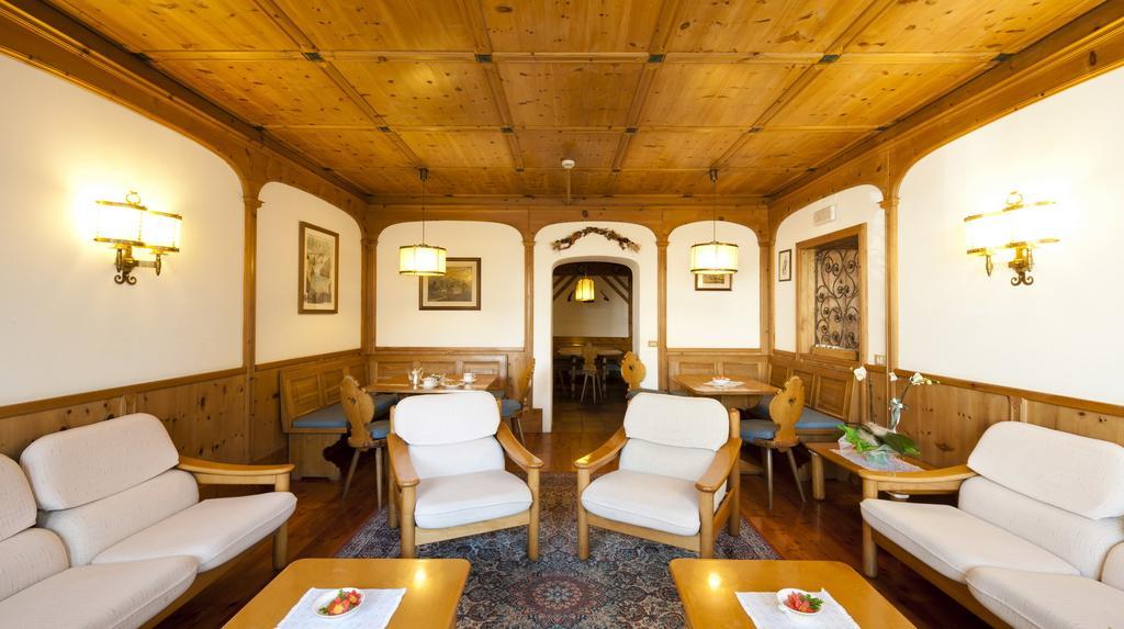 Hotel Bellaria - كورتينا دامبيتزو المظهر الخارجي الصورة